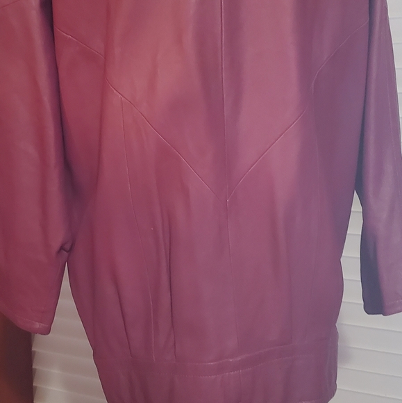 Leather jacket - Picture 3 of 5